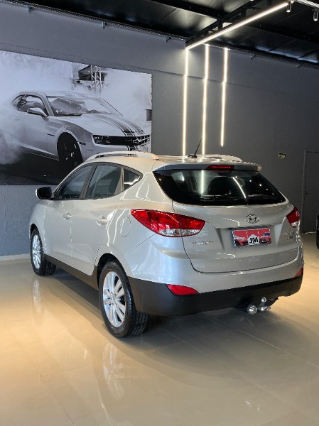 HYUNDAI IX35 2.0 16V 2WD 2014/2015 JM AUTOMÓVEIS VENÂNCIO AIRES / Carros no Vale