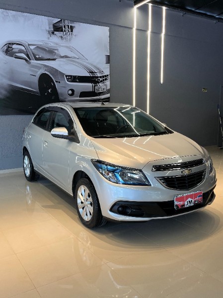 CHEVROLET ONIX 1.4 LT 8V 2014/2014 JM AUTOMÓVEIS VENÂNCIO AIRES / Carros no Vale