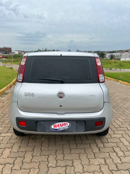 FIAT UNO VIVACE CELEB. 1.0 EVO F.FLEX 8V 5P 2010/2011 NEURI VEÍCULOS LAJEADO / Carros no Vale