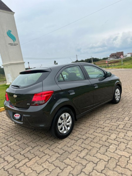 CHEVROLET ONIX HATCH JOY 1.0 8V FLEX 5P MEC. 2018/2019 NEURI VEÍCULOS LAJEADO / Carros no Vale