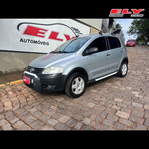 VOLKSWAGEN CROSSFOX 1.6 2006/2006 ELY AUTOMÓVEIS LAJEADO / Carros no Vale