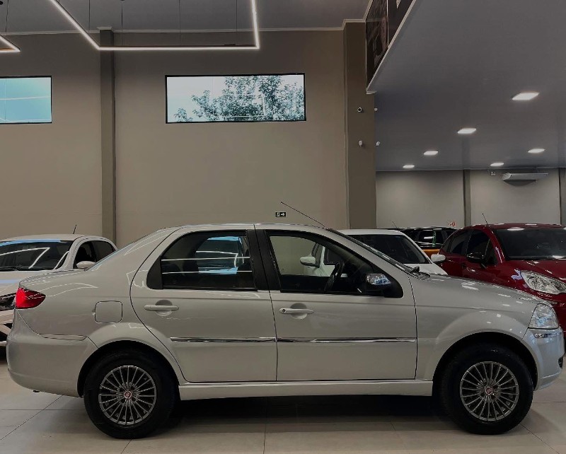 FIAT SIENA 1.0 EL 8V 2010/2010 LEHMEN VEÍCULOS VENÂNCIO AIRES / Carros no Vale