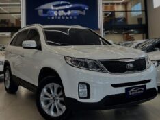 KIA SORENTO 2.4 2014/2014 LEHMEN VEÍCULOS VENÂNCIO AIRES / Carros no Vale