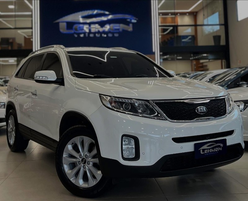 KIA SORENTO 2.4 2014/2014 LEHMEN VEÍCULOS VENÂNCIO AIRES / Carros no Vale