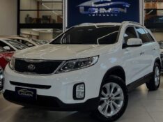 KIA SORENTO 2.4 2014/2014 LEHMEN VEÍCULOS VENÂNCIO AIRES / Carros no Vale