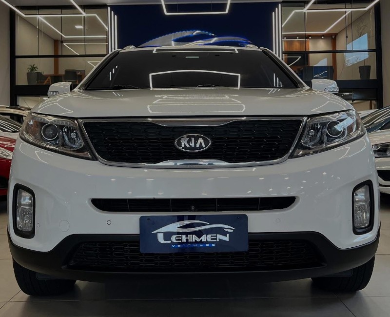 KIA SORENTO 2.4 2014/2014 LEHMEN VEÍCULOS VENÂNCIO AIRES / Carros no Vale