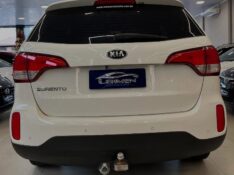 KIA SORENTO 2.4 2014/2014 LEHMEN VEÍCULOS VENÂNCIO AIRES / Carros no Vale