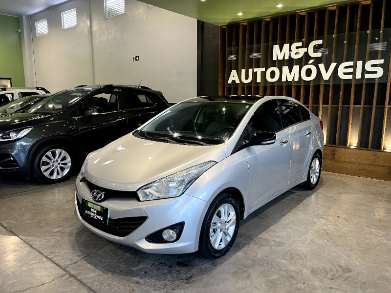 HYUNDAI HB20S 1.6 PREMIUM 16V 2015 2014/2015 M&C AUTOMÓVEIS CAXIAS DO SUL / Carros no Vale