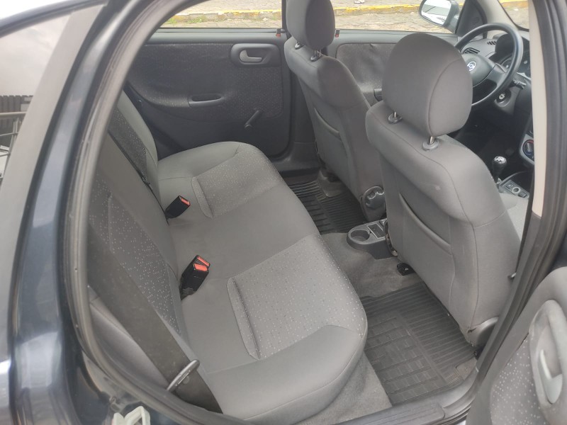 CHEVROLET CORSA PREMIUM HATCH 1.4 2008/2009 ALTERNATIVA VEÍCULOS LAJEADO / Carros no Vale