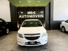 CHEVROLET ONIX 1.0 LS 8V 2013/2014 M&C AUTOMÓVEIS CAXIAS DO SUL / Carros no Vale