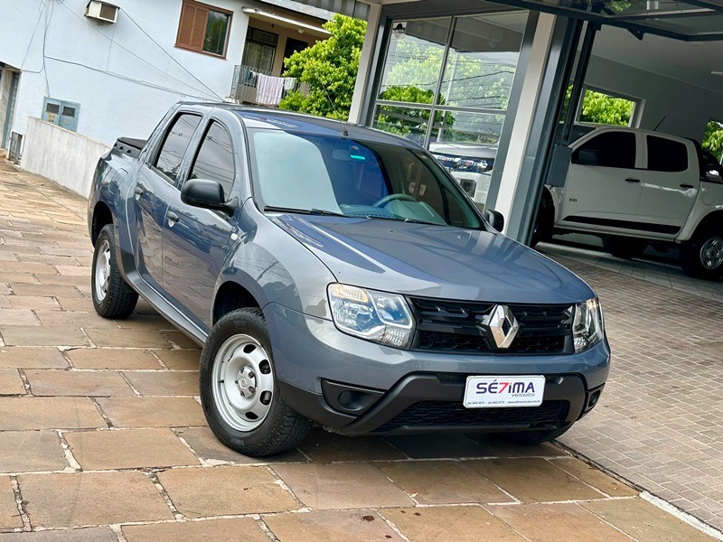 RENAULT OROCH EXPRESS 1.6 2017/2018 SÉTIMA VEÍCULOS GUAPORÉ / Carros no Vale