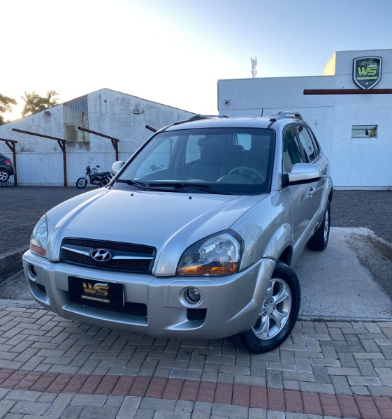 HYUNDAI TUCSON 2.0 16V 2009/2009 WS MULTIMARCAS VENÂNCIO AIRES / Carros no Vale