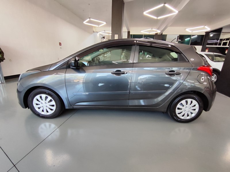 HYUNDAI HB20 COMF./C.PLUS/C.STYLE 1.0 FLEX 12V /2014 BELAVENDA AUTOMÓVEIS ARROIO DO MEIO / Carros no Vale