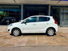 FIAT PALIO ATTRACTIVE 1.4 2015/2015 SÉTIMA VEÍCULOS GUAPORÉ / Carros no Vale