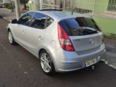 HYUNDAI I30 2.0 2011/2012 ALTERNATIVA VEÍCULOS LAJEADO / Carros no Vale