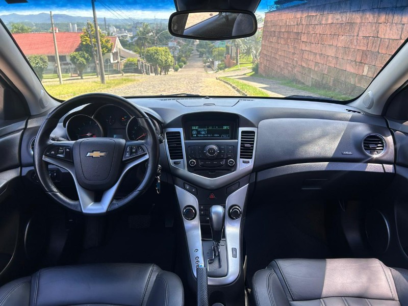 CHEVROLET CRUZE LT 1.8 16V FLEXPOWER 4P AUT. 2014/2014 LS MULTIMARCAS VENÂNCIO AIRES / Carros no Vale