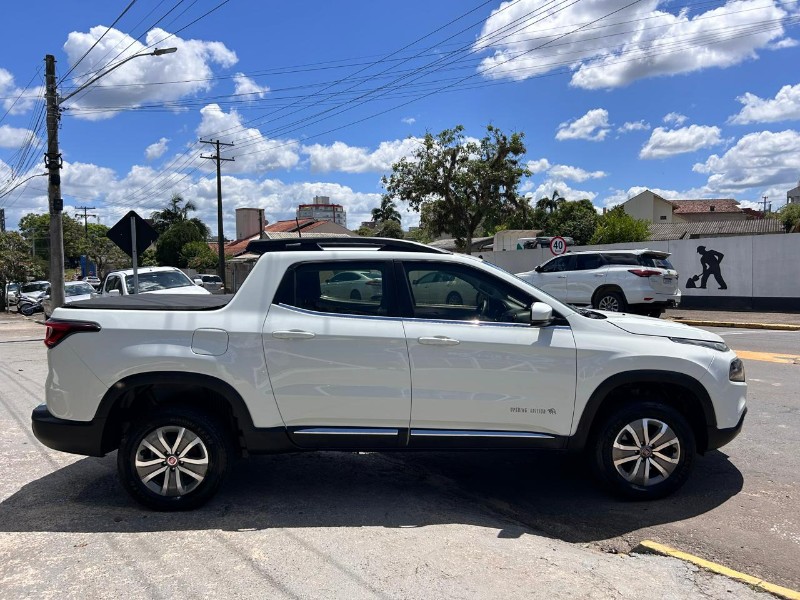 FIAT TORO FREEDOM 1.8 16V FLEX AUT. 2017/2017 LS MULTIMARCAS VENÂNCIO AIRES / Carros no Vale