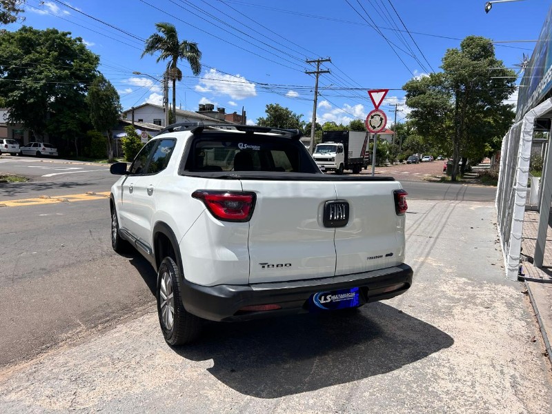 FIAT TORO FREEDOM 1.8 16V FLEX AUT. 2017/2017 LS MULTIMARCAS VENÂNCIO AIRES / Carros no Vale