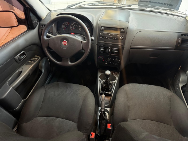 FIAT SIENA EL CELEB 1.4 8V 2012/2012 LUCAS AUTOMÓVEIS BOM RETIRO DO SUL / Carros no Vale