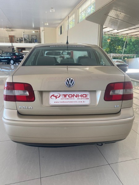 VOLKSWAGEN POLO SEDAN 1.6 8V GASOLINA 4P MANUAL 2002/2003 TONHO AUTOMÓVEIS LAJEADO / Carros no Vale