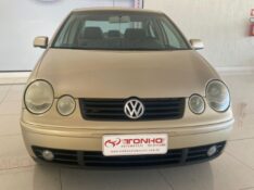 VOLKSWAGEN POLO SEDAN 1.6 8V GASOLINA 4P MANUAL 2002/2003 TONHO AUTOMÓVEIS LAJEADO / Carros no Vale