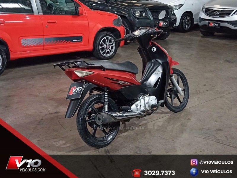 Honda Motos BIZ 125 2010/2010 V10 VEÍCULOS CAXIAS DO SUL / Carros no Vale