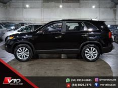 KIA SORENTO 2.4 EX 4X2 16V 2012/2012 V10 VEÍCULOS CAXIAS DO SUL / Carros no Vale