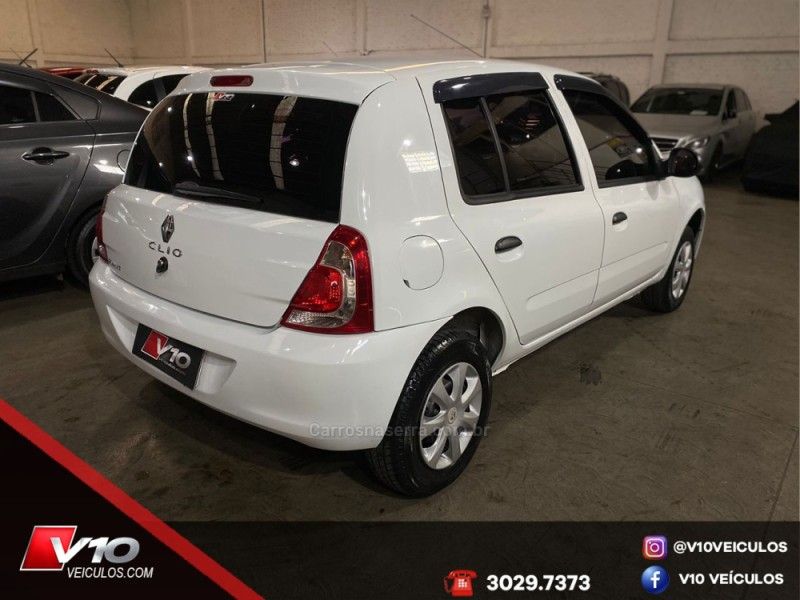 RENAULT CLIO 1.0 EXPRESSION 16V 2012/2013 V10 VEÍCULOS CAXIAS DO SUL / Carros no Vale