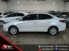 TOYOTA YARIS 1.5 XS SEDAN 16V 2022/2023 V10 VEÍCULOS CAXIAS DO SUL / Carros no Vale