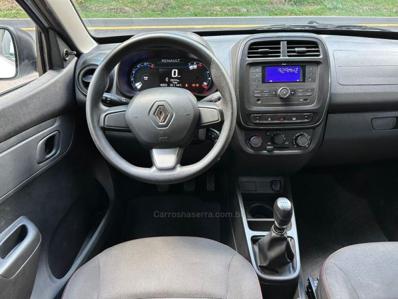 RENAULT KWID 1.0 12V SCE ZEN 2023/2024 KASPER VEÍCULOS DOIS IRMÃOS / Carros no Vale