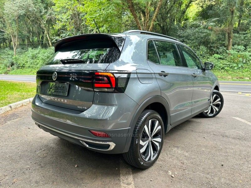 VOLKSWAGEN T-CROSS 1.0 COMFORTLINE TSI 2020/2021 KASPER VEÍCULOS DOIS IRMÃOS / Carros no Vale