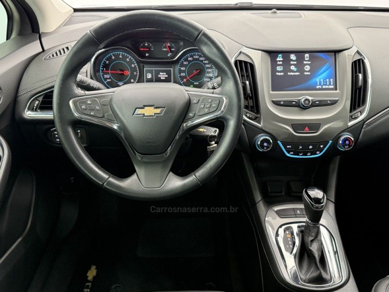 CHEVROLET CRUZE 1.4 TURBO LT 16V 2018/2018 FOCAR VEÍCULOS CAXIAS DO SUL / Carros no Vale