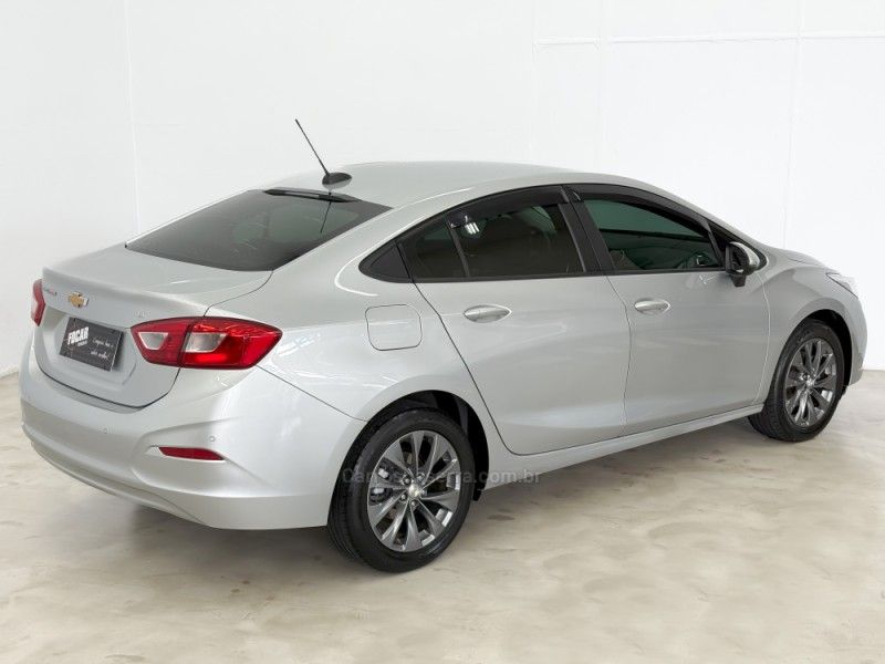 CHEVROLET CRUZE 1.4 TURBO LT 16V 2018/2018 FOCAR VEÍCULOS CAXIAS DO SUL / Carros no Vale