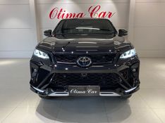 TOYOTA HILUX SW4 2.8 SRX 4X4 DIAMOND 16V TURBO 7 LUGARES 2024/2025 ÓTIMA CAR FLORES DA CUNHA / Carros no Vale