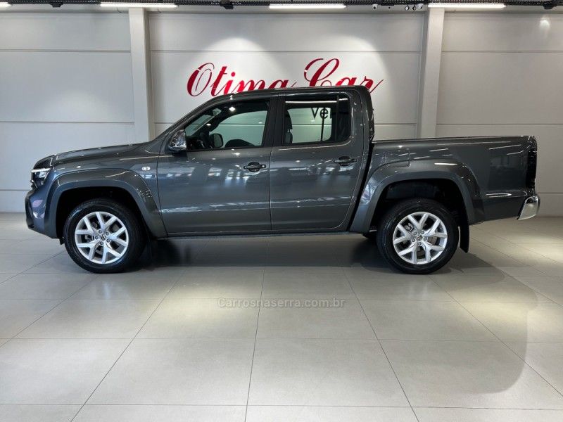 VOLKSWAGEN AMAROK 3.0 V6 TDI HIGHLINE CD 4MOTION 2024/2025 ÓTIMA CAR FLORES DA CUNHA / Carros no Vale