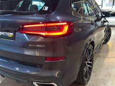 BMW X5 3.0 4X4 30D I6 TURBO 2019/2019 DL MOTORS LAJEADO / Carros no Vale