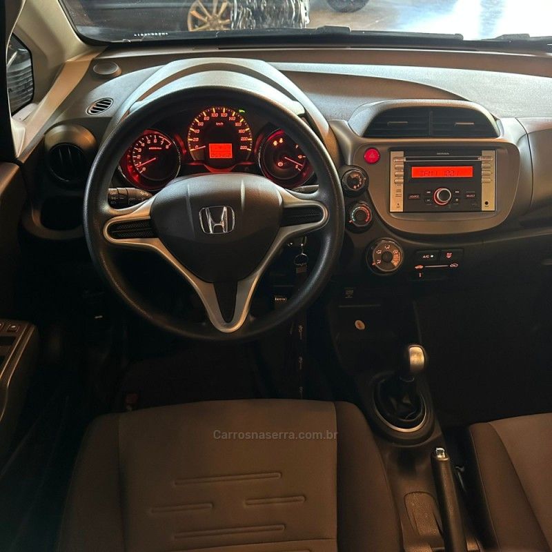 HONDA FIT 1.5 TWIST 16V 2014/2014 DL MOTORS LAJEADO / Carros no Vale