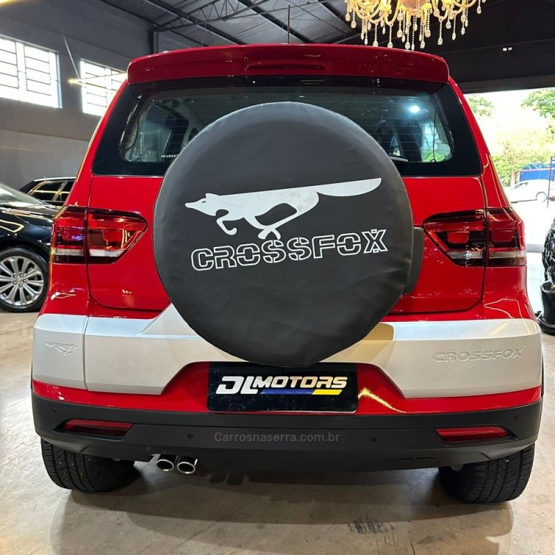 VOLKSWAGEN CROSSFOX 1.6 MI 8V 2015/2015 DL MOTORS LAJEADO / Carros no Vale