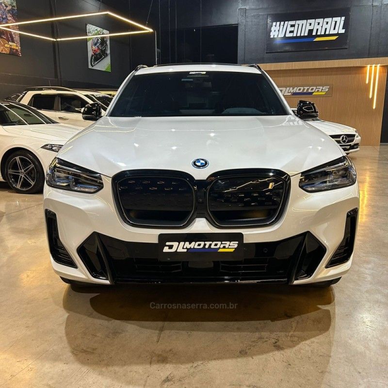 BMW IX3 M SPORT ELÉTRICO 2024/2024 DL MOTORS LAJEADO / Carros no Vale