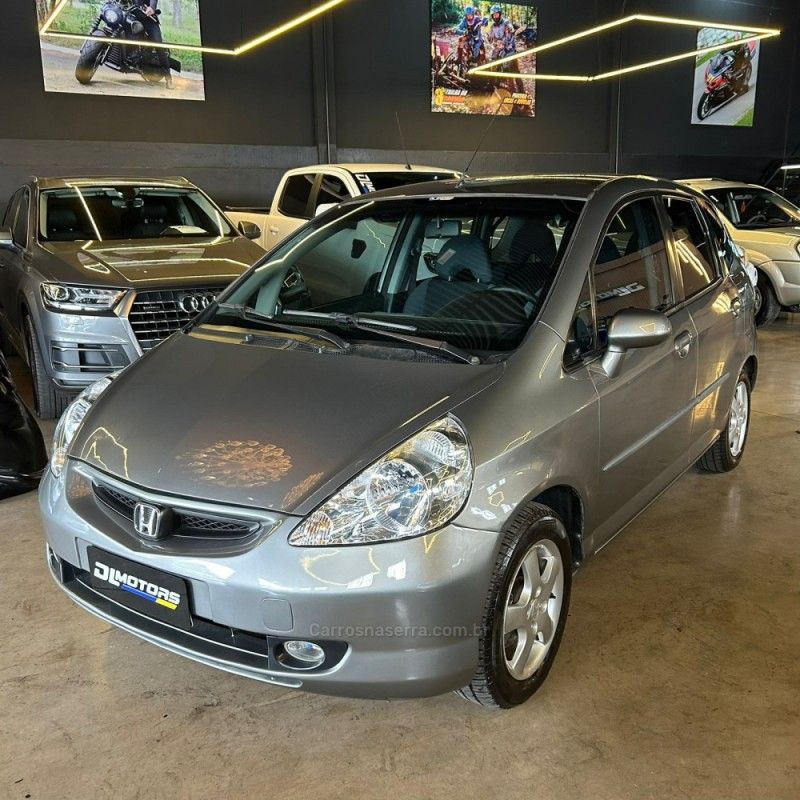 HONDA FIT 1.4 LX 8V 2004/2005 DL MOTORS LAJEADO / Carros no Vale