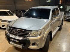 TOYOTA HILUX 2.7 SRV 4X4 CD 16V 2015/2015 DL MOTORS LAJEADO / Carros no Vale