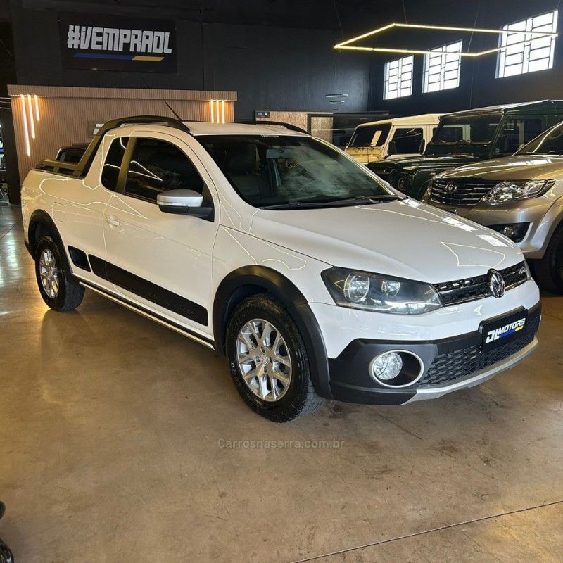 VOLKSWAGEN SAVEIRO 1.6 CROSS CE 8V 2014/2014 DL MOTORS LAJEADO / Carros no Vale