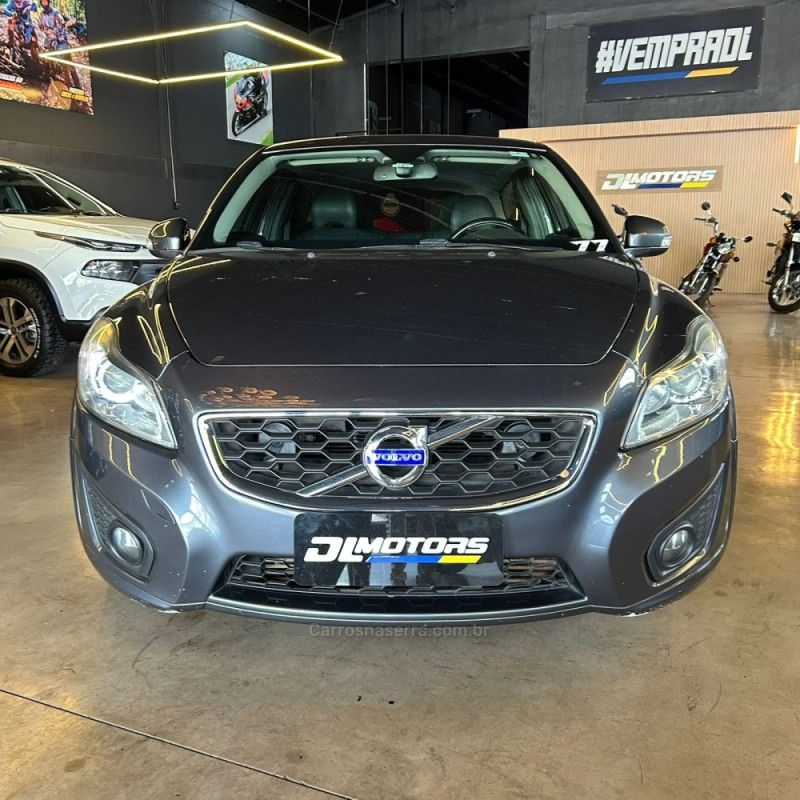 VOLVO C30 2.5 T5 RD TURBO 2010/2010 DL MOTORS LAJEADO / Carros no Vale