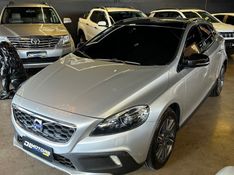 VOLVO V40 2016/2016 DL MOTORS LAJEADO / Carros no Vale