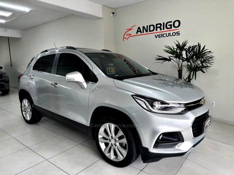 CHEVROLET TRACKER 1.4 16V PREMIER TURBO 2018/2018 ANDRIGO VEÍCULOS CAXIAS DO SUL / Carros no Vale