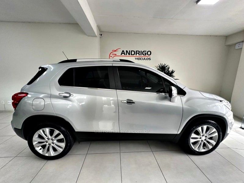 CHEVROLET TRACKER 1.4 16V PREMIER TURBO 2018/2018 ANDRIGO VEÍCULOS CAXIAS DO SUL / Carros no Vale