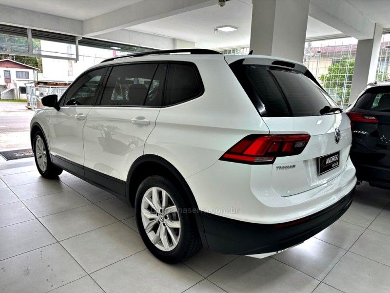 VOLKSWAGEN TIGUAN 1.4 ALLSPACE COMFORT 250 TSI 2018/2018 ANDRIGO VEÍCULOS CAXIAS DO SUL / Carros no Vale