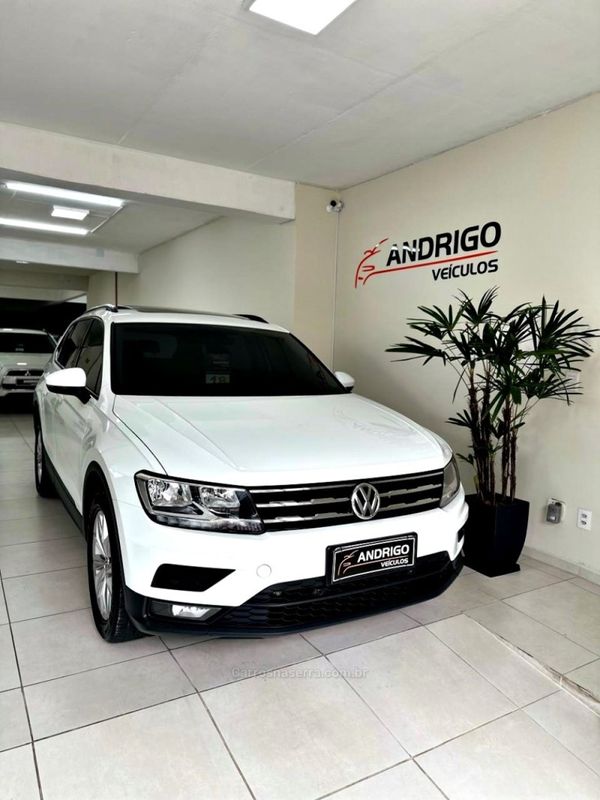 VOLKSWAGEN TIGUAN 1.4 ALLSPACE COMFORT 250 TSI 2018/2018 ANDRIGO VEÍCULOS CAXIAS DO SUL / Carros no Vale