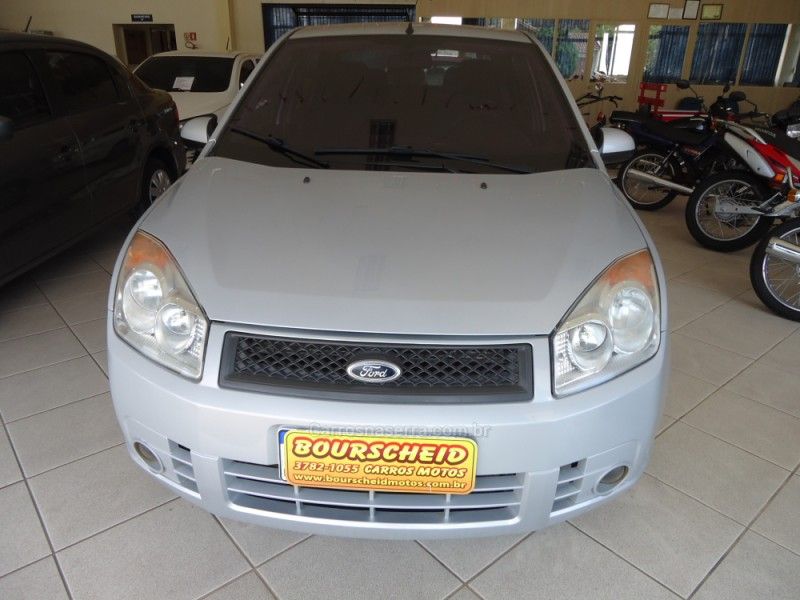 FORD FIESTA 1.6 MPI CLASS SEDAN 8V 2009/2009 BOURSCHEID CARROS E MOTOS SANTA CLARA DO SUL / Carros no Vale