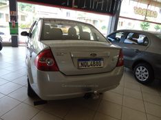 FORD FIESTA 1.6 MPI CLASS SEDAN 8V 2009/2009 BOURSCHEID CARROS E MOTOS SANTA CLARA DO SUL / Carros no Vale